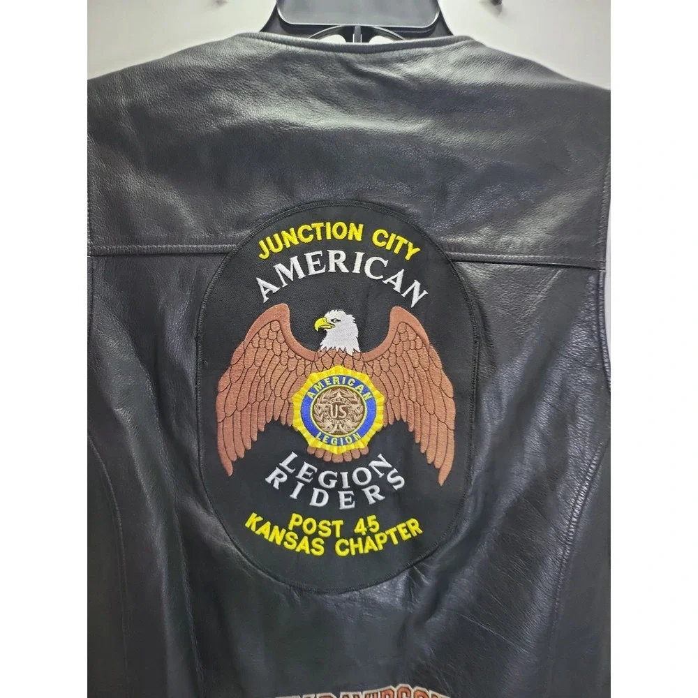 Harley‎ Davidson Black Leather Vest Size Large With Multiple Patches RN # 103819